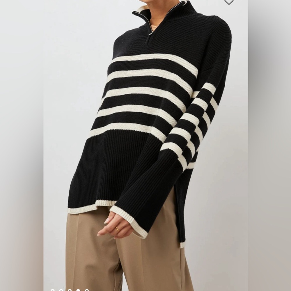 Rails Tessa Sweater Onyx/Ivory Stripe Small Excellent pre-owned condition